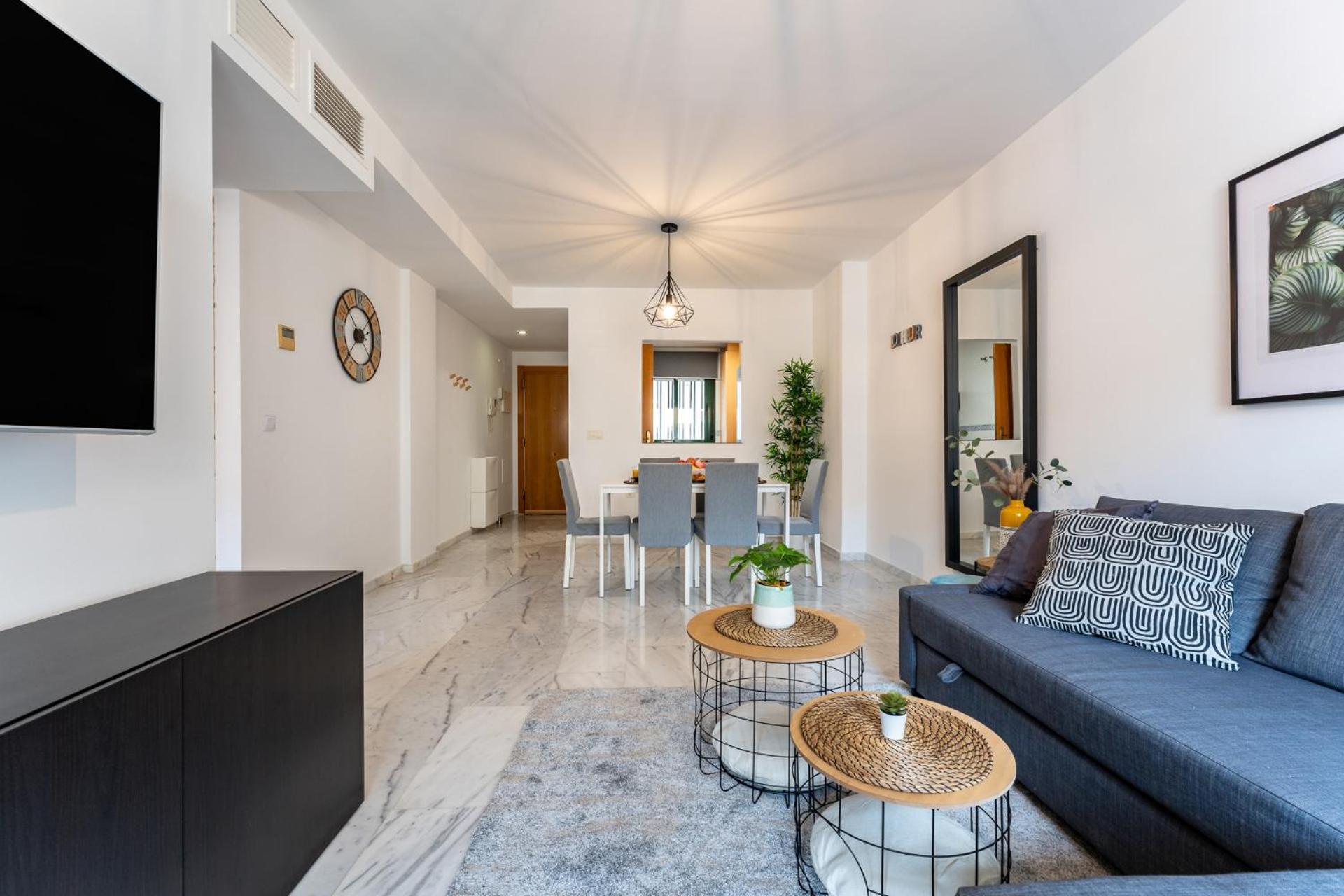 Coastal Comfort 2 Bed, Parking Pool And Terrace