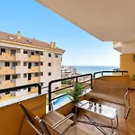 Coastal Comfort 2 Bed, Parking Pool And Terrace